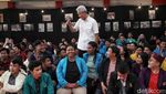 Momen Ganjar Sapa Mahasiswa di Pameran Foto 25 Tahun Reformasi