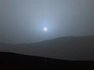 Senja di Mars Berwarna Biru Bukan Jingga, Ini Penyebabnya