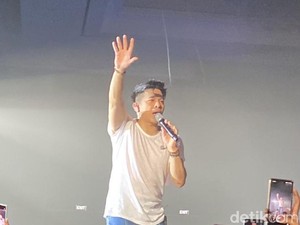 The Great Journey of Noah Semalam, Ariel: Surabaya Luar Biasa