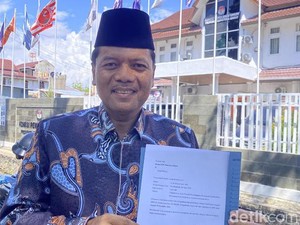 Irfendi Arbi Mengundurkan Diri Sebagai Bakal Calon DPD RI Asal Sumbar