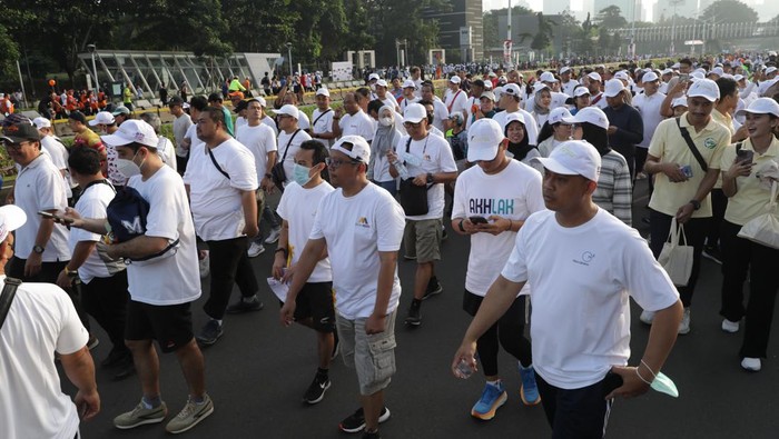 Jalan Santai Peringati Sewindu Proyek Strategis Nasional Jalan Santai Peringati Sewindu Proyek Strategis Nasional