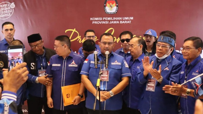 Ketua DPD Demokrat Jabar Anton Sukartono Suratto