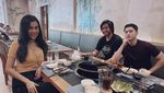 Kevin Aprilio Rekan Widy Vierratele yang Hobi Sisha dan Kulineran