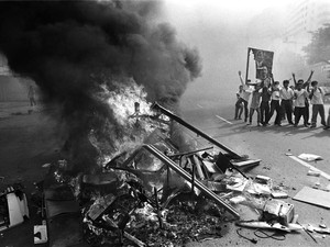 Sejarah Hari Peringatan Reformasi: Kerusuhan 1998 hingga Lengsernya Soeharto