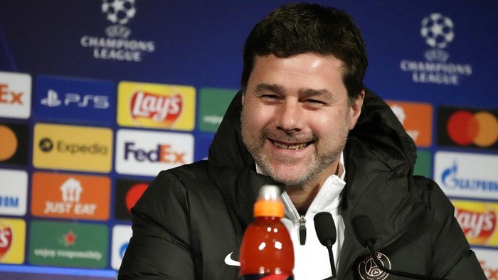 PSGs head coach Mauricio Pochettino attends a media conference at the Parc des Princes Stadium in Paris, France, Monday, Feb. 14, 2022. Paris Saint Germain will play its Champions League round of 16, first leg, soccer match against Real Madrid on Tuesday. (AP Photo/Francois Mori)