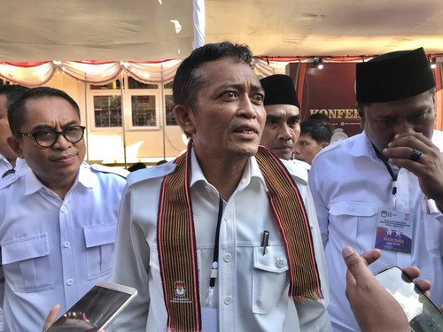 Bupati Lombok Tengah yang juga Ketua DPD Partai Gerindra NTB Lalu Pathul Bahri saat ditemui di Kantor KPU NTB pada Sabtu (13/5/2023) (Helmy Akbar/detikBali)