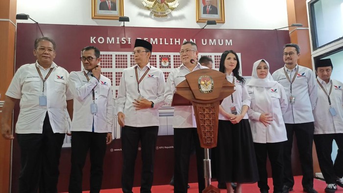 Perindo daftarkan Bacaleg ke KPU