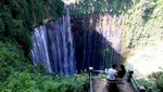 Pesona Air Terjun Coban Sewu di Lumajang