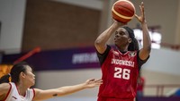 Singapura kesulitan mengejar poin Indonesia dalam dua kuarter terakhir. Indonesia menutup pertandingan dengan skor telak 86-39. 