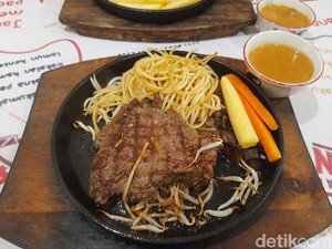 Menikmati Steak Lezat yang Murah di Lengkong Bandung