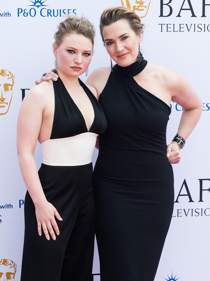 Anak Kate Winslet - Mia Threapleton LONDON, UNITED KINGDOM - MAY 14, 2023: Mia Threapleton and Kate Winslet attend the BAFTA Television Awards with P&O Cruises at the Royal Festival Hall in London, United Kingdom on May14, 2023. (Photo credit should read Wiktor Szymanowicz/Future Publishing via Getty Images)
