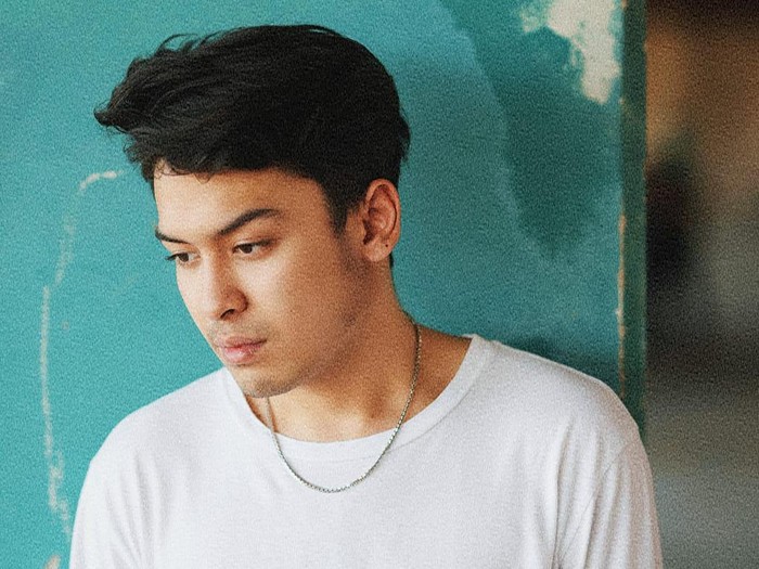 Asyraf Jamal akhirnya mantap terjun di dunia musik Tanah Air lewat Bahagialah Cinta.