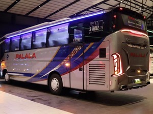 Bus Baru PO Palala Meluncur dari Garasi Laksana