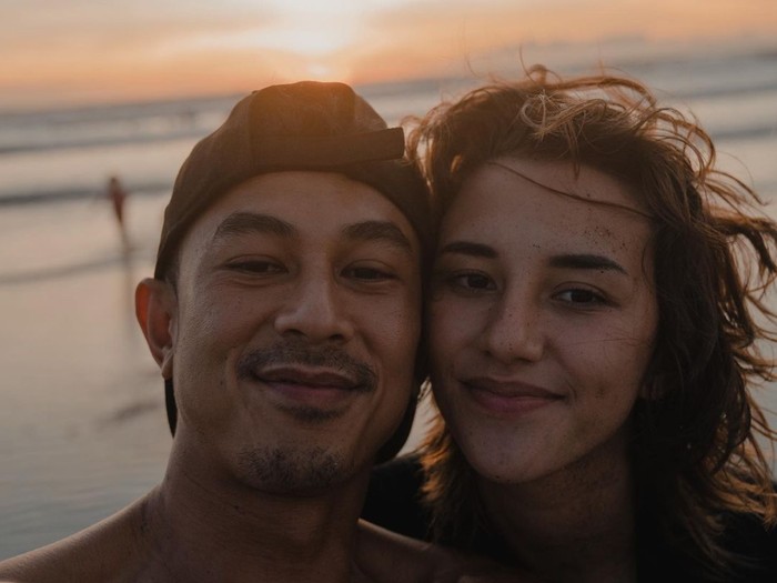 Dahlia Poland dan Fandy Christian
