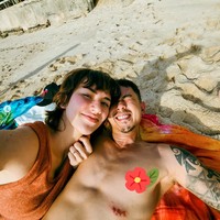 Keluarga Dahlia Poland dan Fandy Christian sendiri sebelumnya selalu terlihat kompak dan mesra. Mereka kerap membagikan momen-momen kebersamaannya melalui akun Instagram masing-masing. Foto: instagram/@dahliachr