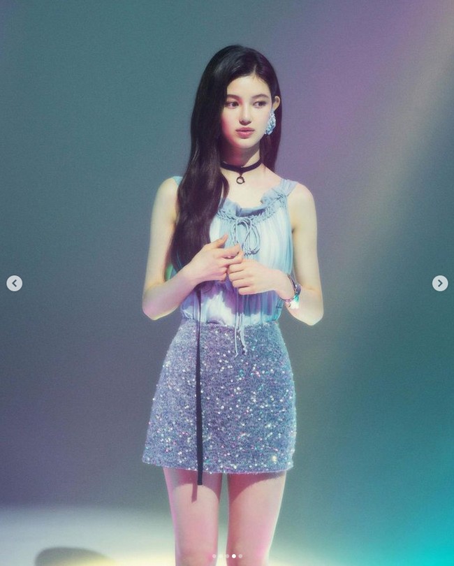 Kabar itu dibagikan Disney Korea menjelang penayangan The Little Mermaid pada 26 Mei. Danielle tak hanya melakukan dubbing dalam bahasa Korea. Dia juga menyanyikan seluruh soundtrack yang dibawakan Halle Bailey. Foto: dok. Instagram @daniellenewjeans