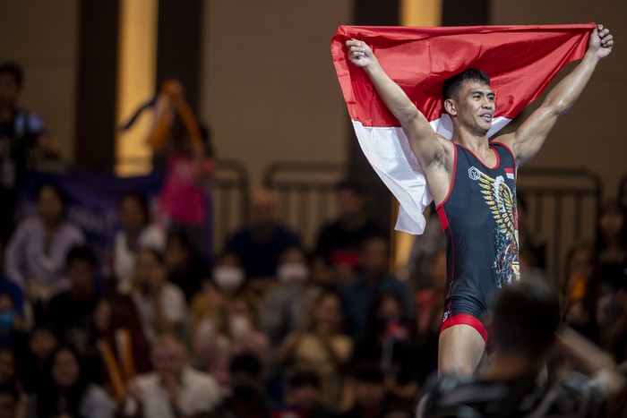 Sejumlah atlet Indonesia meraih medali emas SEA Games 2023 pada pertandingan Minggu (14/5/2023). Begini ekspresi kebahagian mereka.