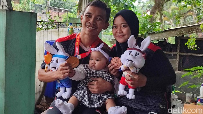 Fajar Jaelani Nugraha dan Ai Melis Kusmiati.