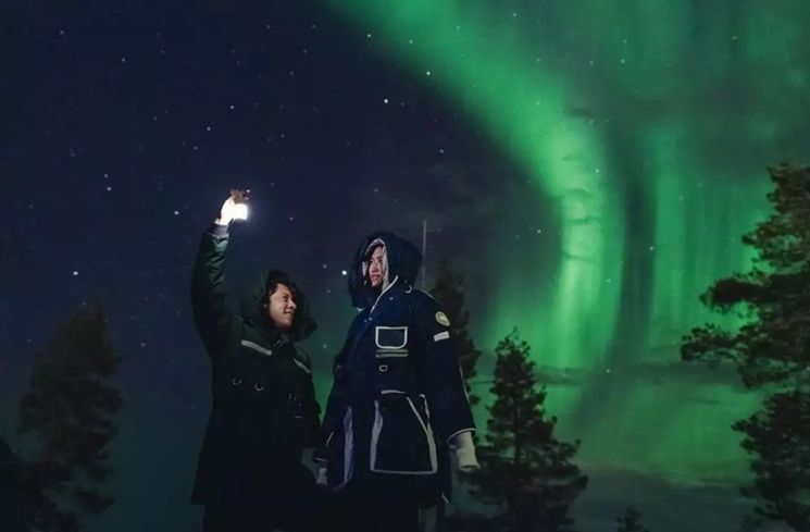 Ide destinasi bulan madu ala para artis tanah air