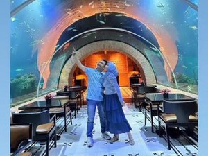 7 Ide Bulan Madu ala Para Artis RI, Kunjungi Stadion Bola Hingga Lihat Aurora