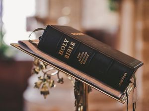 21+ Ayat Alkitab tentang Tahun Baru, Berkat dan Kasih Allah yang Besar