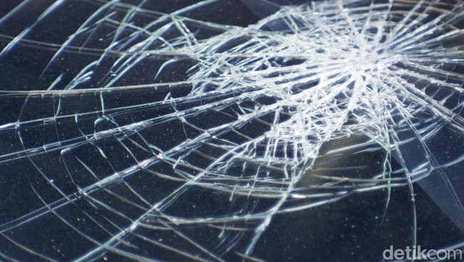 Ulah Warga China Mabuk Bawa Kabur Mobil Polisi hingga Nabrak di Jakpus