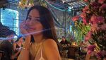 Pesona Jennifer Coppen Saat Makan Floating Breakfast hingga Minum Es Kopi