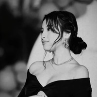 Di unggahannya Jennifer Coppen juga memamerkan baby bump di perutnya yang sudah terlihat. Dilihat dari samping perut Jennifer itu tampak sudah membesar. Foto: TikTok/@jennifer.coppen