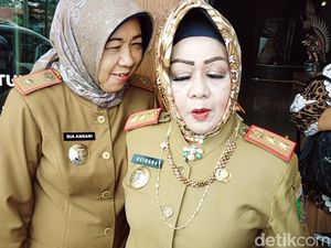 Kadinkes Lampung Reihana Ngacir Lagi Saat Ditanya Soal Pemeriksaan di KPK