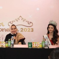 Kontes kecantikan bergengsi di Tanah Air ini mengusung tema kekayaan budaya dan keindahan alam provinsi Lampung. Ketua Tim Penggerak PKK/Ketua Dekranasda Provinsi Lampung, Riana Sari Arinal memberikan dukungan penuh atas dipilihnya Provinsi Lampung sebagai tema dalam acara Pemilihan Puteri Indonesia 2023. Foto: Dok. Instagram @officialputeriindonesia.