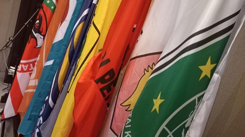 KPU Tabanan menyebut mulai memverifikasi berkas 426 bacaleg dari 16 parpol peserta Pemilu 2024.