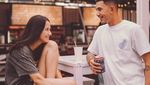 Romantisnya Dahlia Poland dan Fandy Christian saat Kulineran Bareng di Kafe