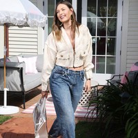 Maria Sharapova sudah pensiun sebagai atlet tenis sejak tiga tahun lalu. Tapi wanita 36 tahun masih aktif dalam berbagai acara terkait olahraga. Maria pun kerap membagikan gayanya di Instagram yang jadi perhatian.Foto: Instagram @ mariasharapova