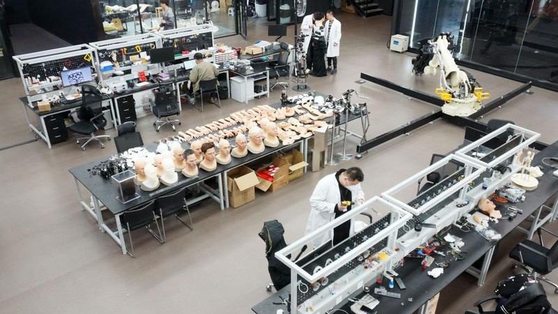 DALIAN, CHINA - MARCH 15: Humanoid robots are seen at EX Future Science and Technology Museum on March 15, 2023 in Dalian, Liaoning Province of China. EX Future Science and Technology Museum in Dalian can create lifelike customizable robots by scanning human bodies. (Photo by VCG/VCG via Getty Images)