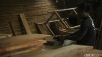 Dengan menjadi penggorga, Jesral juga mengaku bahagia. Ini merupakan dedikasinya untuk para leluhur Batak yang lebih dahulu membuat gorga.  