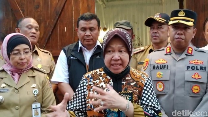 Menteri Sosial Tri Rismaharini usai menemui sejumlah korban pencabulan berbagai kasus di Batang, Senin (15/5/2023).