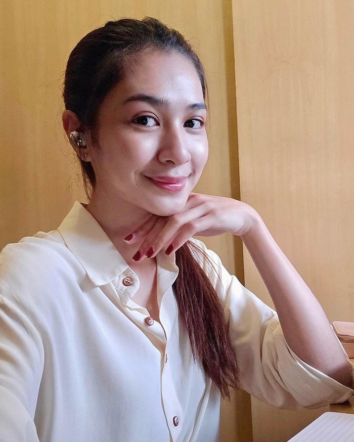 Mikha Tambayong Mikha Tambayong