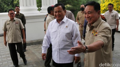 Momen Prabowo Silaturahmi dengan Purnawirawan Polri