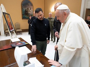 Zelensky Tiba di Roma Hadiri Pemakaman Paus Fransiskus