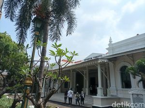 Video: Museum Tekstil, Cagar Budaya Jakarta yang Sudah Ada Sejak Abad 19