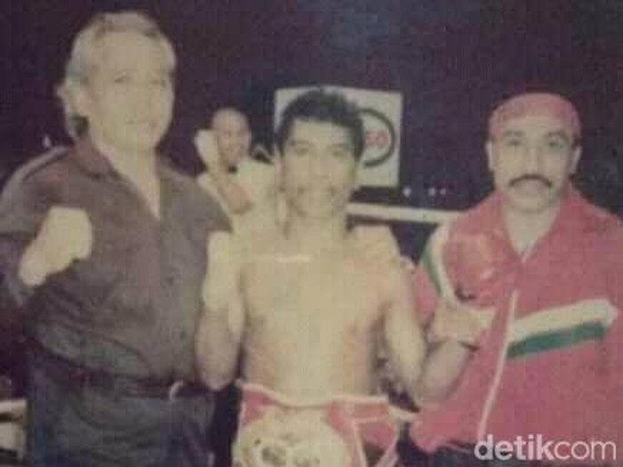 Para legenda tinju Surabaya. Andrian Kaspari hingga Dominggus Siwalette.