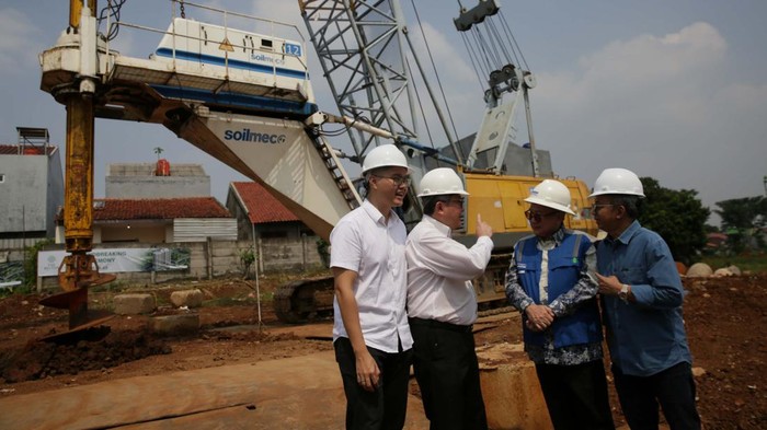 Seiring menggeliatnya tren pertumbuhan di sektor properti, Synthesis Development menghadirkan hunian vertikal. Hal ini guna memenuhi kebutuhan hunian warga.