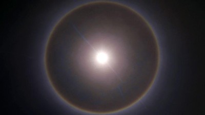 Penampakan Fenomena Halo Matahari di Langit China