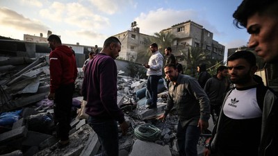 Rumah Warga di Gaza Porak-poranda Gegara Serangan Udara Israel
