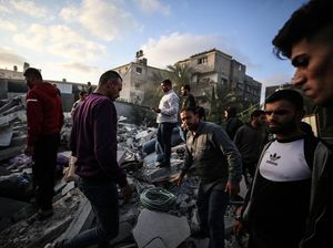 Rumah Warga di Gaza Porak-poranda Gegara Serangan Udara Israel