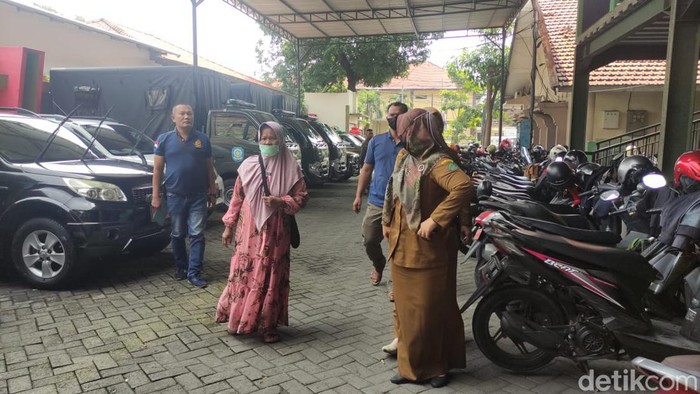 Wiwik, korban siram air kencing hingga tinja oleh Masriah