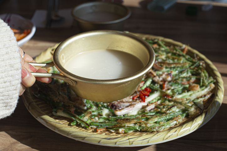 5 Fakta Makgeolli, Minuman Alkohol Khas Korea yang Menyehatkan