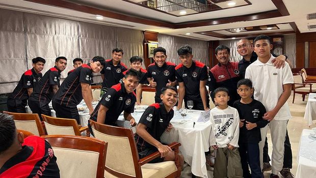 Andre Rosiade met the management of the Indonesian U-22 national team (Doc. Instagram Andre Rosiade)