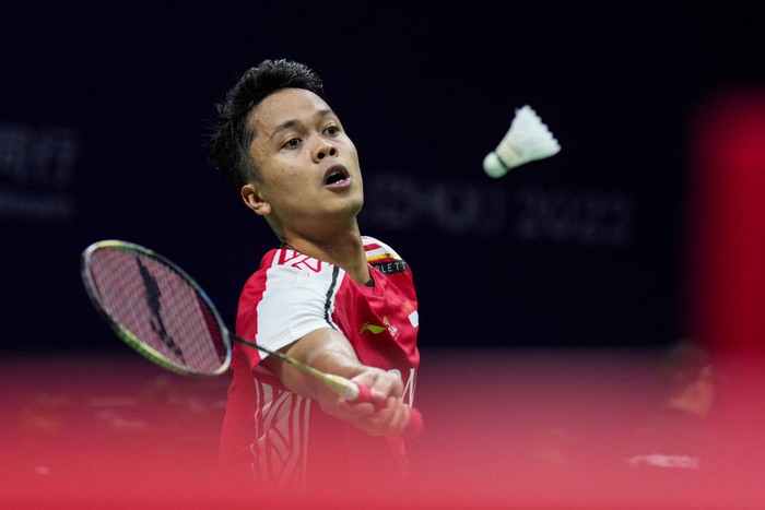 SUZHOU, CHINA - MAY 15: Anthony Sinisuka Ginting of Indonesia competes in the Mens Singles Round Robin match against Brian Yang of Canada during day two of the Sudirman Cup at Suzhou Olympic Sports Center Gymnasium on May 15, 2023 in Suzhou, China. (Photo by Shi Tang/Getty Images)
