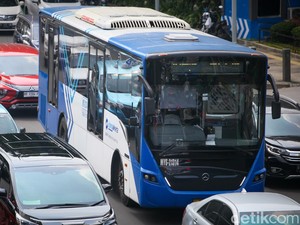 Halte Gatsu Jamsostek Direvitalisasi, TransJ Sediakan Bus Stop